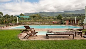 Pool - Belvilla by OYO Ancient Village With Swimming Pool (Reggello)