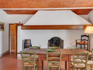 Dining - Belvilla by OYO Ancient Village With Swimming Pool (Reggello)