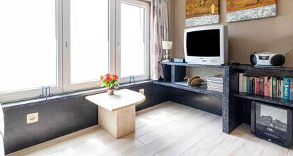 Inviting Chalet in Westouter With Garden