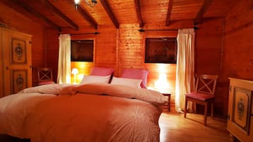 House | 1 bedroom, individually furnished, bed sheets