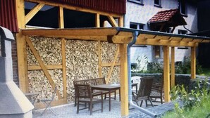 Balcony - Family-friendly Holiday Home in Alheim-obergude With Garden (Alheim)