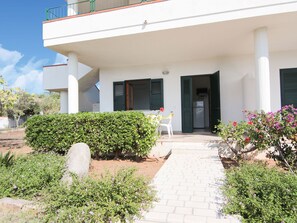 Reception - Holiday Home in San Nicolò di Ricadi With Pool & Tennis Court (Ricadi)