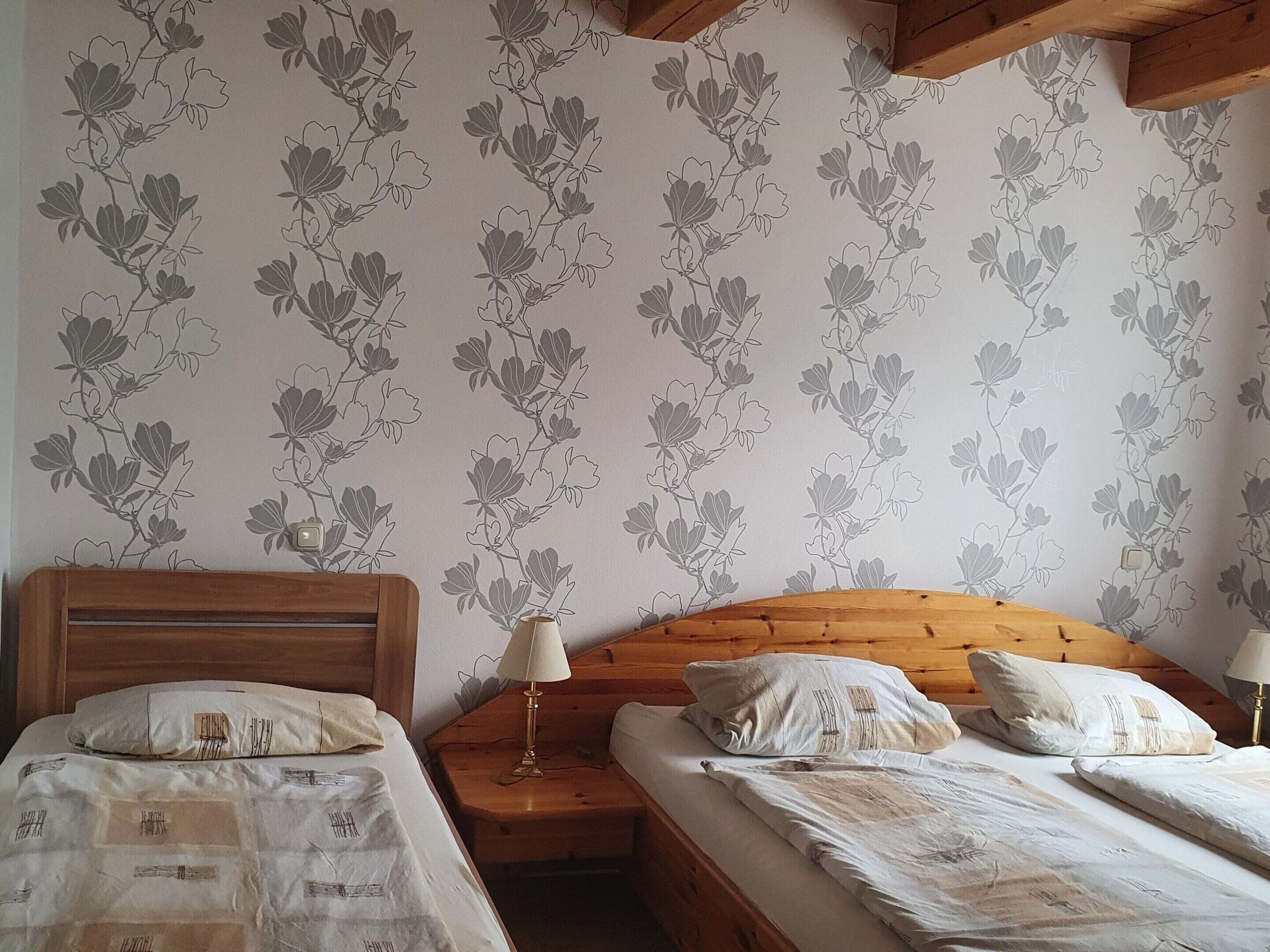 House | 4 bedrooms, individually furnished, bed sheets