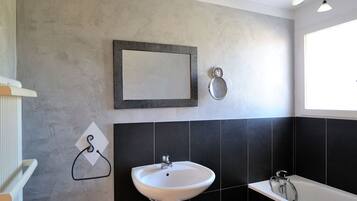 Rumah | Kamar mandi | Bathtub