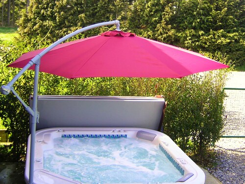 Modern Stay With Hot Tub