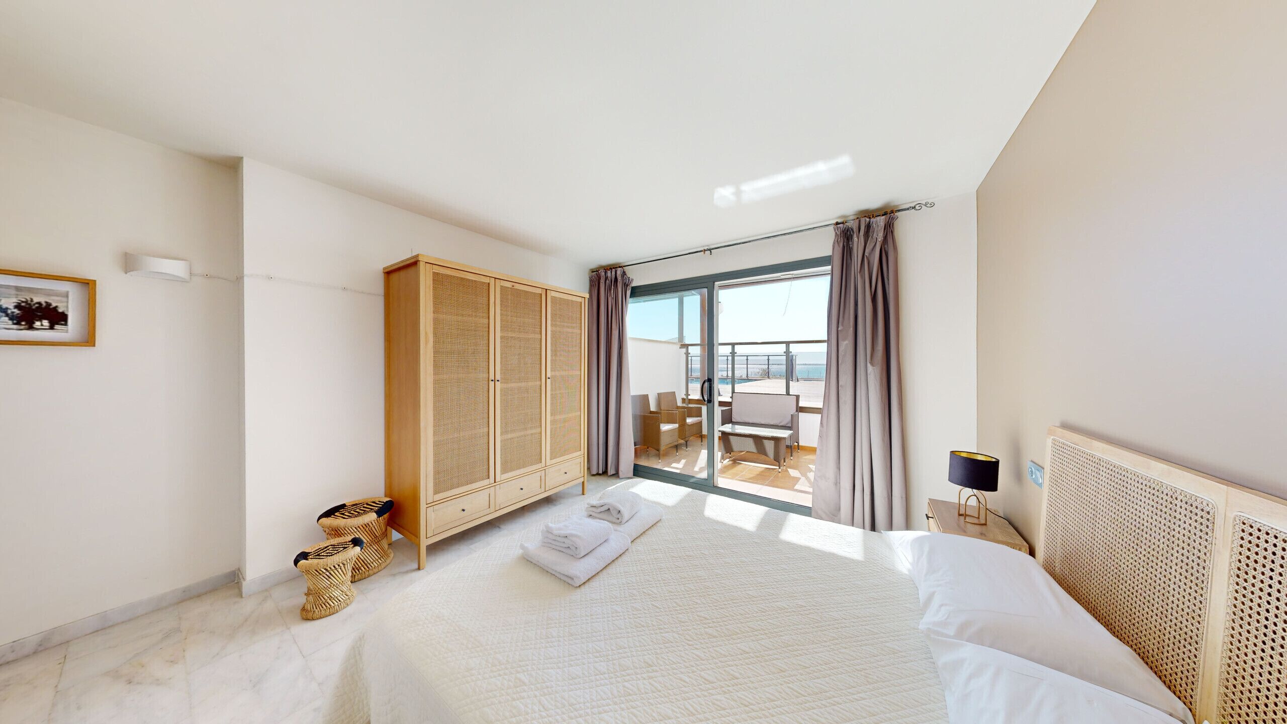 3 dormitorios, wifi gratis, ropa de cama