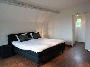 House - Mansion in Spa Liege With Private Garden (Spa)