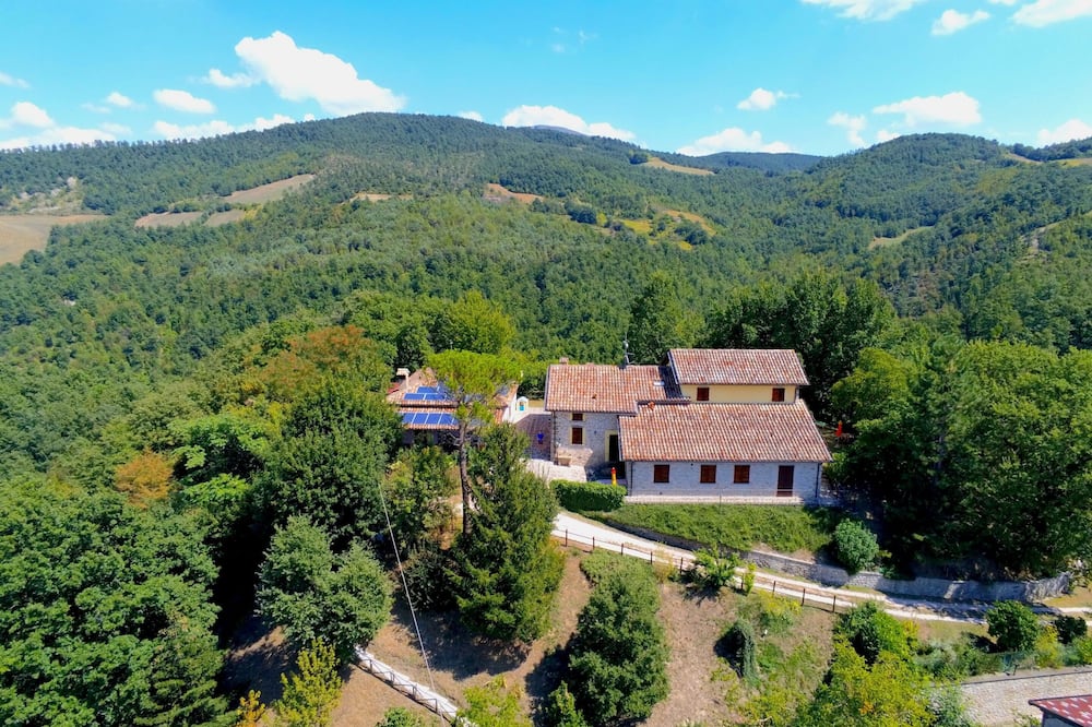 Pet-friendly Retreat - Pietralunga