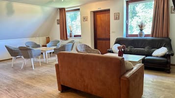 House | Living room