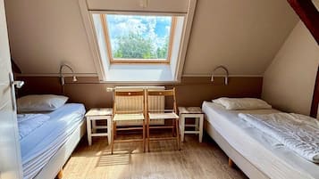 House | 5 bedrooms, individually furnished