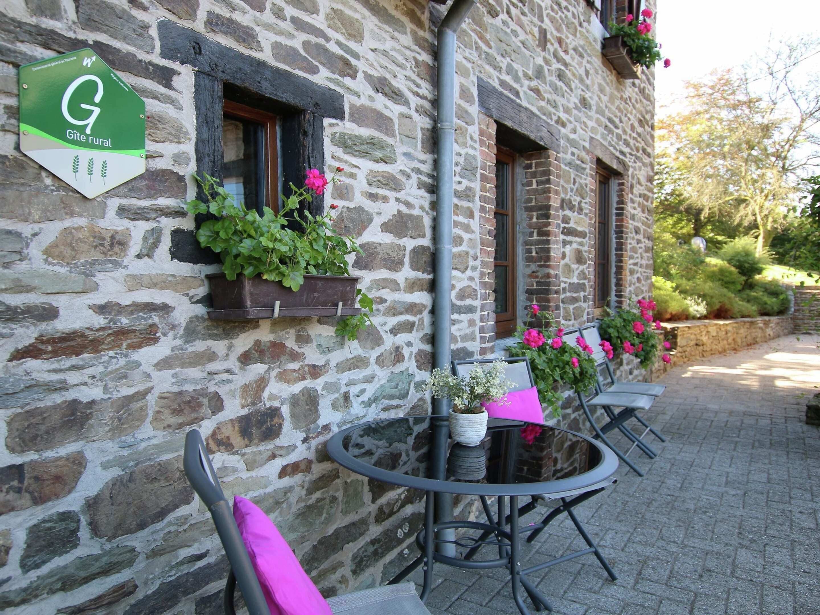 Cottage | Bahagian luar