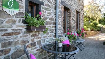 Cottage | Bahagian luar