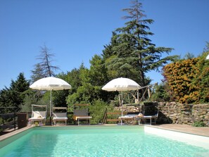 Hus | Pool | Utomhuspool