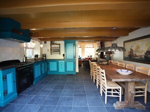 House | Private kitchen | Highchair