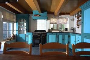 Highchair - Luxury VOC Stay w/ Views (Enkhuizen)