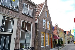 Exterior - Luxury VOC Stay w/ Views (Enkhuizen)