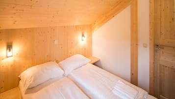 Chalet | 4 bedrooms, individually furnished