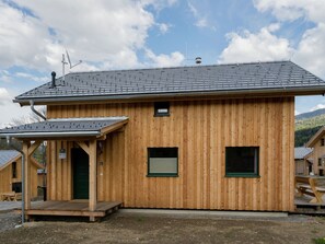 Chalet | Exterior - Chalet With Infrared Sauna (Sankt Georgen am Kreischberg)