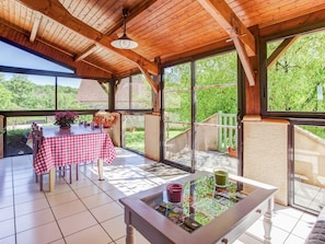 House | Balcony