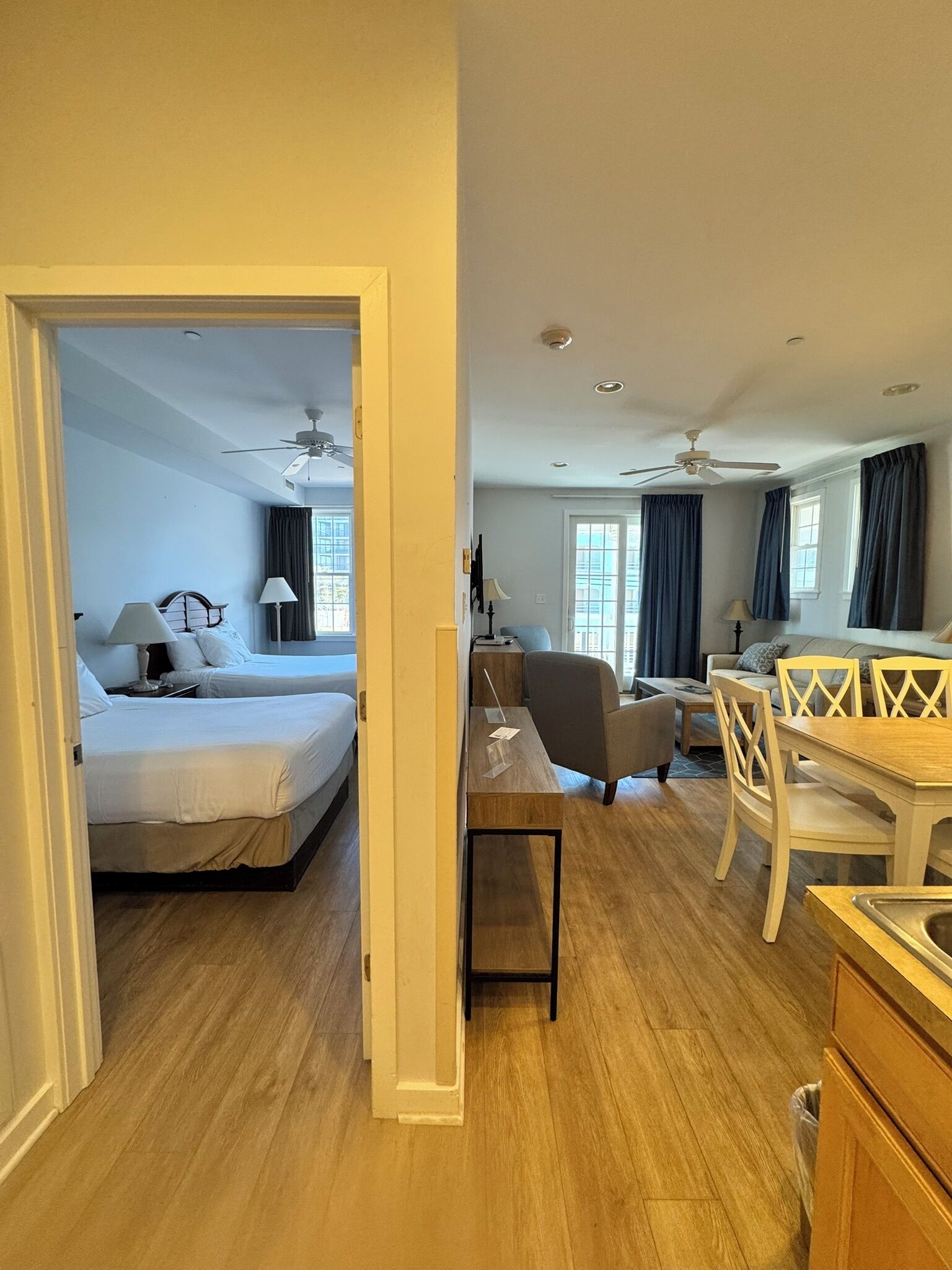 1 Bedroom Apartment, 2 Doubles | Free WiFi, bed sheets