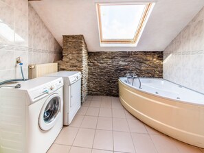House | Bathroom