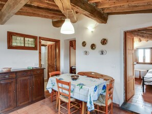 Dining - Cosy Holiday Home in Bibbona With Balcony, Heating & Views (Bibbona)