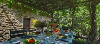 Cottage With Swimming Pool