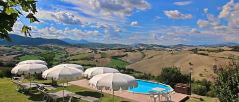 Apartment | Pool | Outdoor pool
