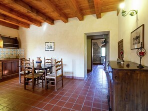 House | Dining
