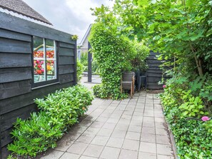 Reception - Well Maintained Holiday Home in Old Dutch Haubarg Farmhouse near Egmond aan Zee (Egmond aan den Hoef)