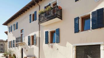 ์ํํธ | ์ธ๊ด