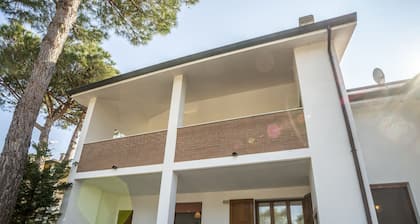 Cozy Holiday Home in Lido di Volano near Sea