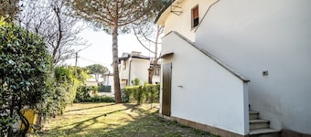 Modern Holiday Home in Lido di Volano Near Sea