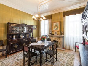 Dining - Lovely Mansion in Alva With Swimming Pool (Castro Daire)