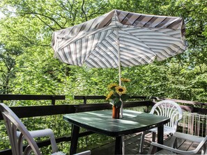 Chalet | Tempat makan