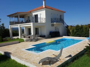Villa | Pool