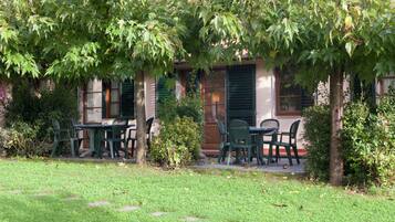 House | Bahagian luar