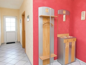 Reception - Blissful Apartment With Terrace, Barbecue, Garden Furniture (Morbach)