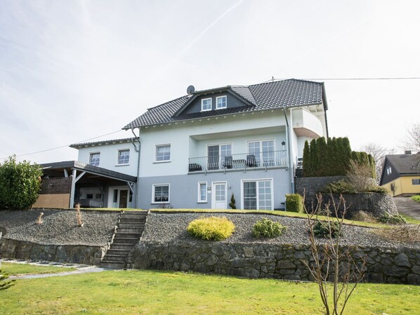 Apartment | Exterior - Blissful Apartment With Terrace, Barbecue, Garden Furniture (Morbach)