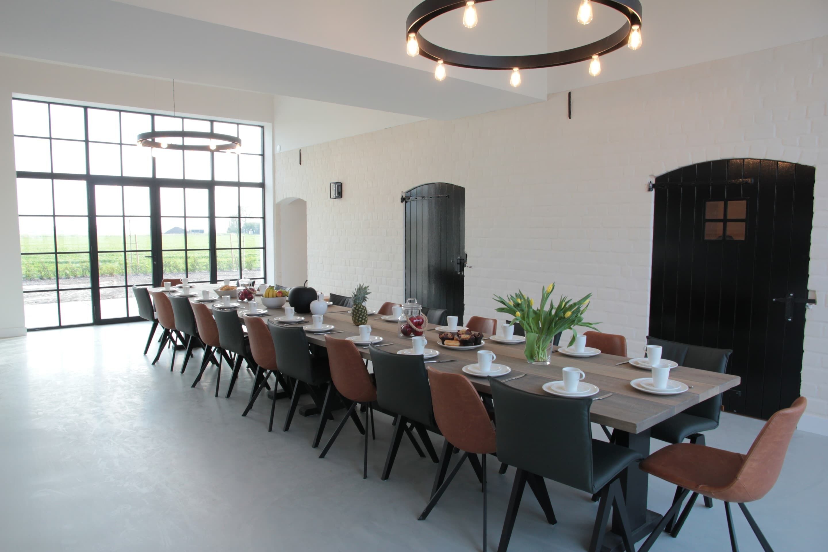 Villa | Dining