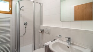 Unclassified image, 5 of 36, button - Modern Apartment in Rauris by the Forest (Rauris)