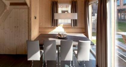 Chalet in the ski Area