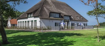 Peaceful Farmhouse in De Cocksdorp near Sea