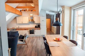 Apartamento | Sala de estar | TV