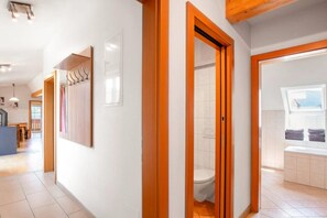 Apartment | Reception - Modern Apartment Right Next to the ski Lift (Sankt Margarethen im Lungau)