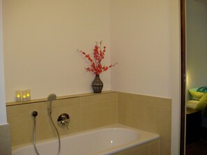 Apartment | Badezimmer | Dusche