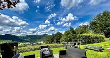 Luxury Villa in Stavelot with Hot Tub