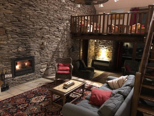 Rustic Cottage in Jevigne