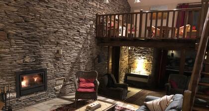 Rustic Cottage in Jevigne