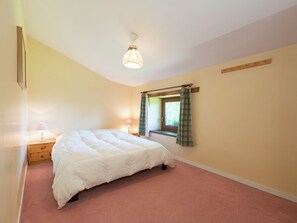 Cottage | 5 bedrooms, individually furnished, bed sheets - Rustic Cottage in Jevigne (Lierneux)